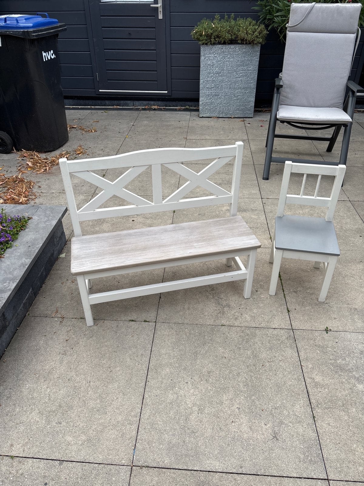 Kinder Witte houten bank en stoel - landelijke stijl, Kinderen en Baby's, Kinderkamer | Tafels en Stoelen, Ophalen, Gebruikt