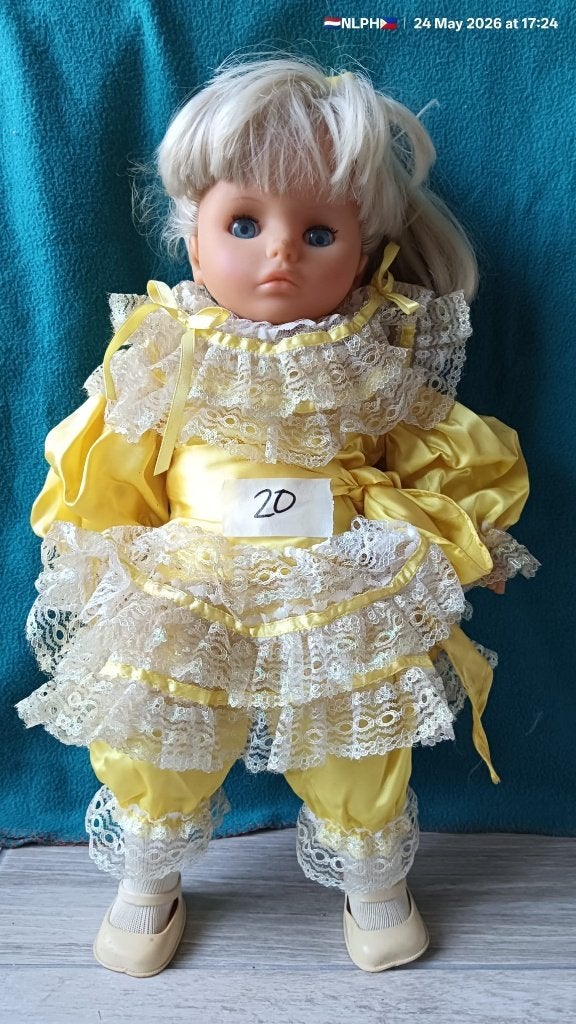 : Vintage Lissi Bätz Pop 45 cm – Model 126 – West-Germany, Verzamelen, Poppen, Ophalen, Gebruikt, Pop