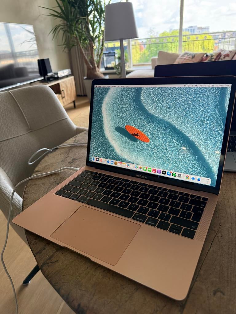 MacBook Air 2019 13 inch Rose - Zo goed als nieuw, 2 tot 3 Ghz, 8 GB, 13 inch, Ophalen of Verzenden