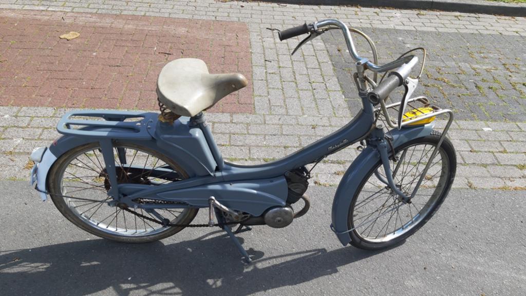 Mobylet eeg, Fietsen en Brommers, Brommers | Oldtimers, Ophalen, Overige merken