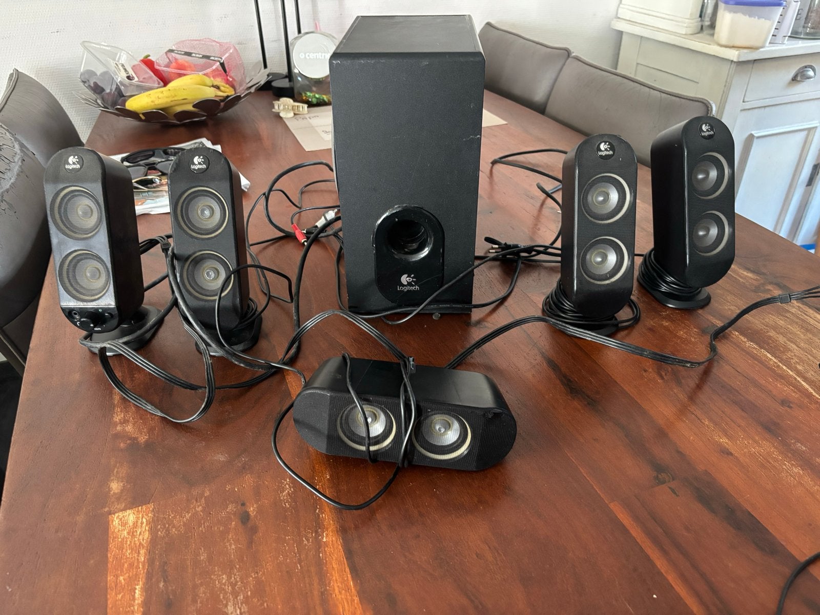 Logitech 5.1 Surround Sound Speakerset met Subwoofer, Ophalen, Gebruikt, Logitech, Surroundset