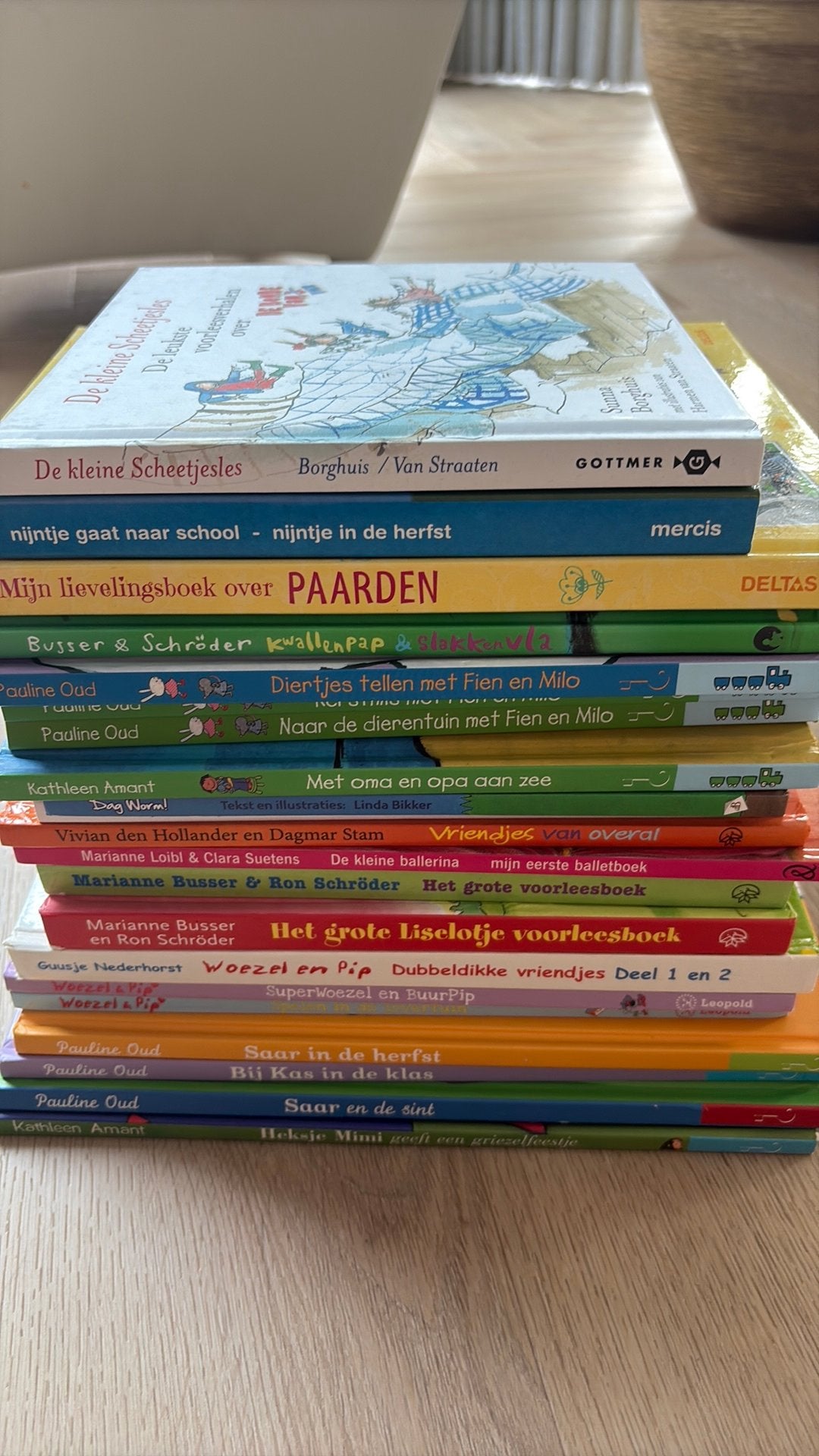 Kinderboeken, o.a. Woezel en Pip, Lizelotje, Kas. Nijntje, Ophalen, Zo goed als nieuw, 3 tot 4 jaar