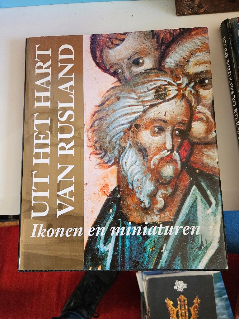 Uit het hart van Rusland: Ikonen en miniaturen, Boeken, Kunst en Cultuur | Beeldend, Zo goed als nieuw, Schilder- en Tekenkunst
