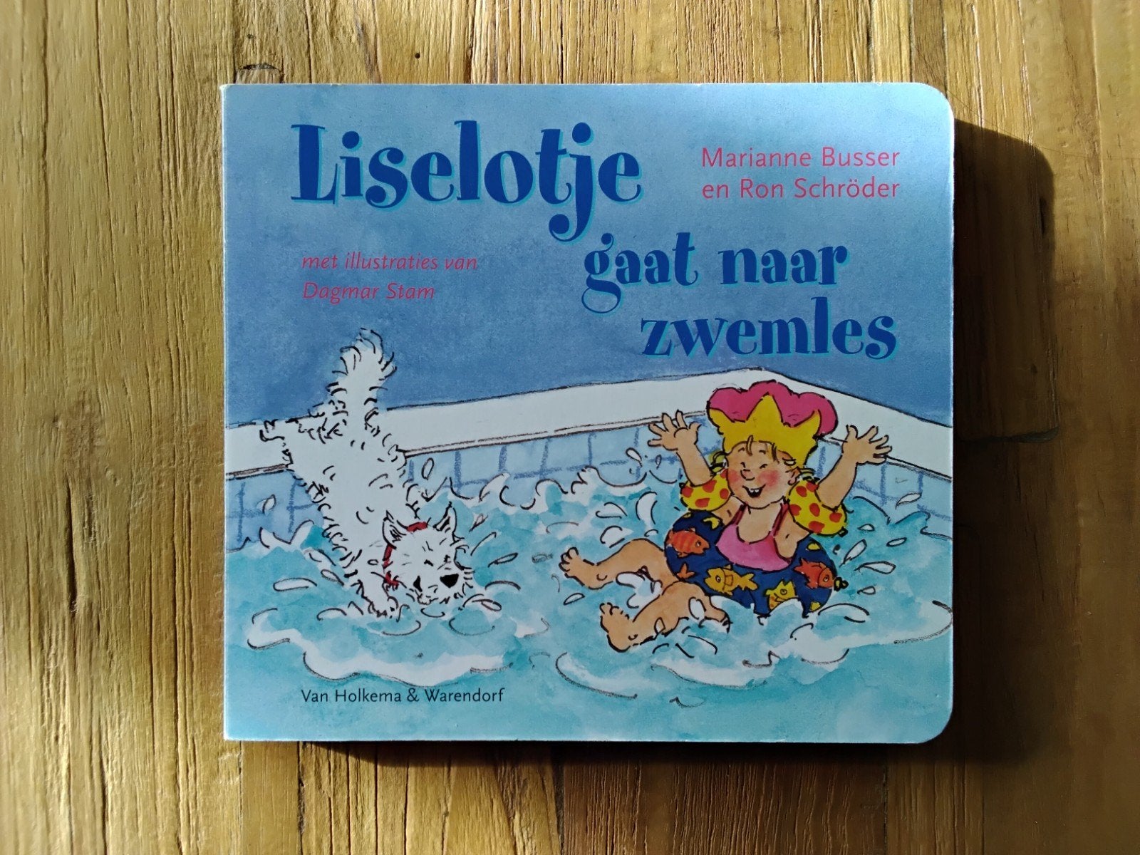 Liselotje gaat naar zwemles - Marianne Busser & Ron Schröder, Boeken, Ophalen of Verzenden, Gelezen, Marianne Busser en Ron Schröder