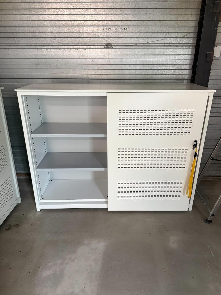 Akoestische schuifdeurkast 160x50x122, Huis en Inrichting, Kasten | Roldeurkasten en Archiefkasten, Ophalen, Gebruikt, 100 tot 150 cm