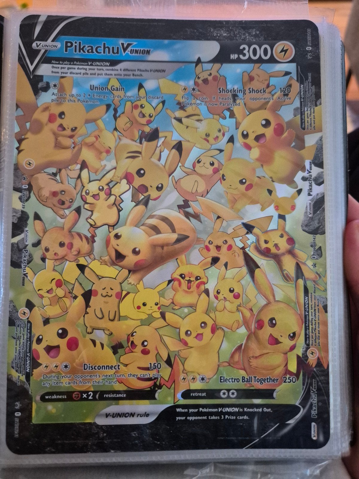 Oversized Pikachu V-UNION Pokémon kaart, Ophalen of Verzenden, Nieuw, Losse kaart
