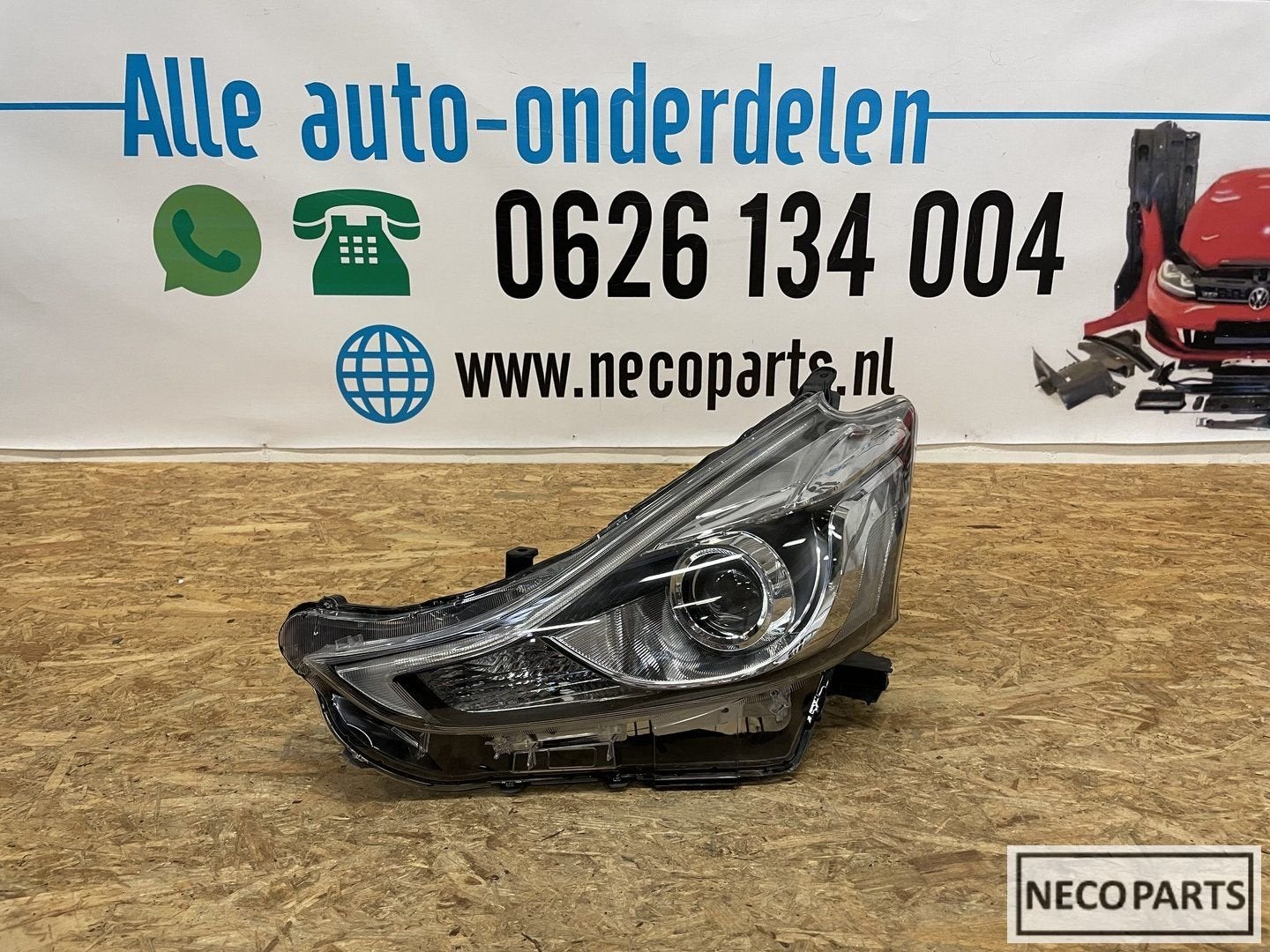 TOYOTA PRIUS PLUS FULL LED KOPLAMP LINKS GEEN XENON, Gebruikt, -, -, Ophalen of Verzenden