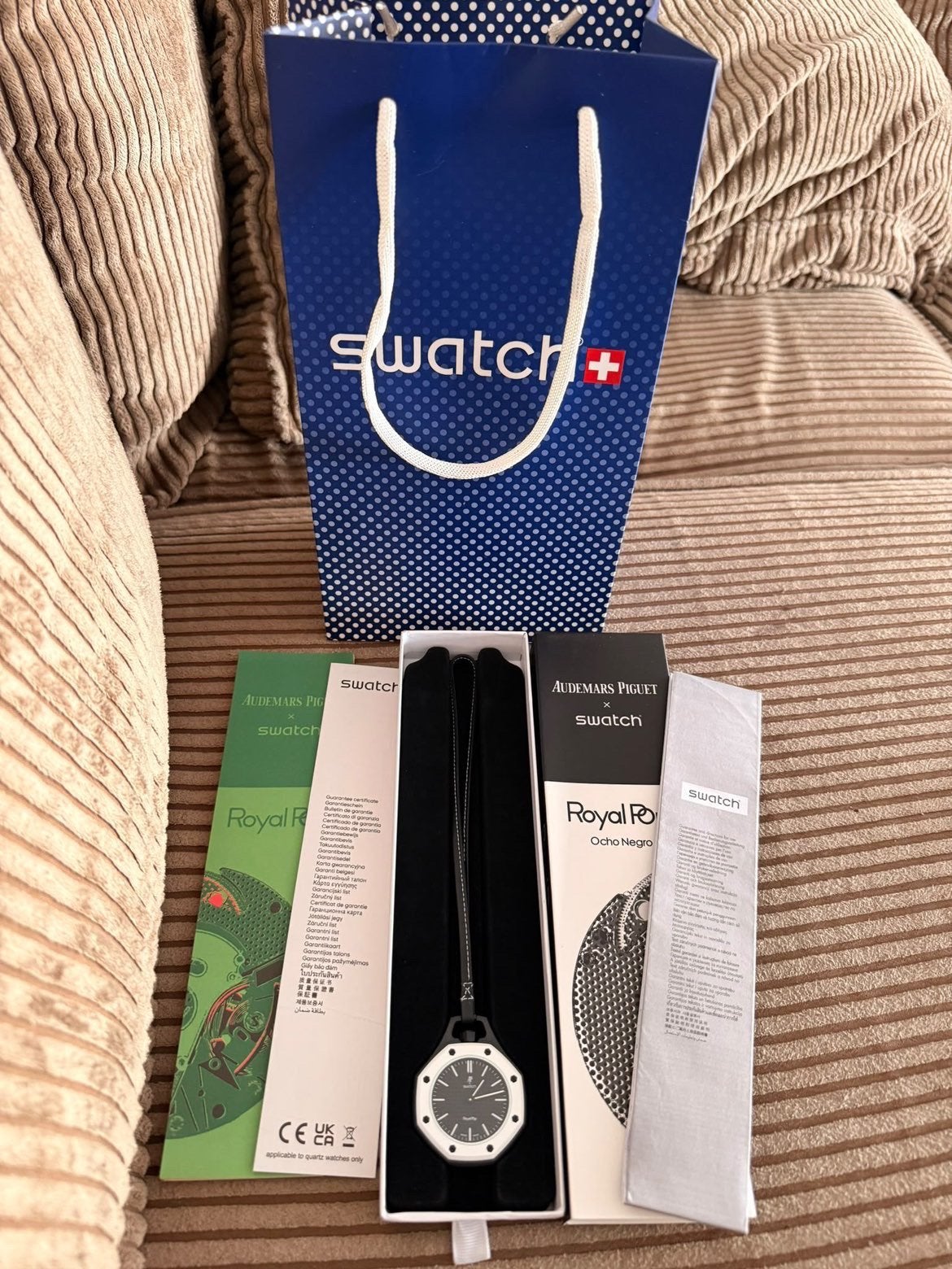 Zeldzame Swatch x Audemars Piguet Royal Pop (Nieuw), Ophalen of Verzenden, Nieuw, Overige typen