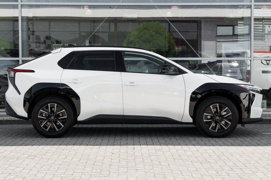 Toyota bZ4X Dynamic 73 kWh, Auto's, Toyota, Gebruikt, Leder en Stof, Wit, 1925 kg