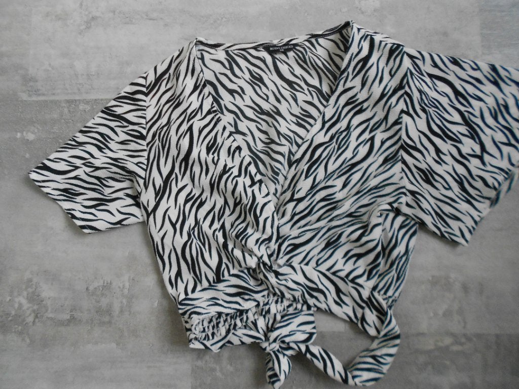 Royal Chicks zwart/witte top/blouse, maat XS., Verzenden, Zwart, Zo goed als nieuw, Korte mouw