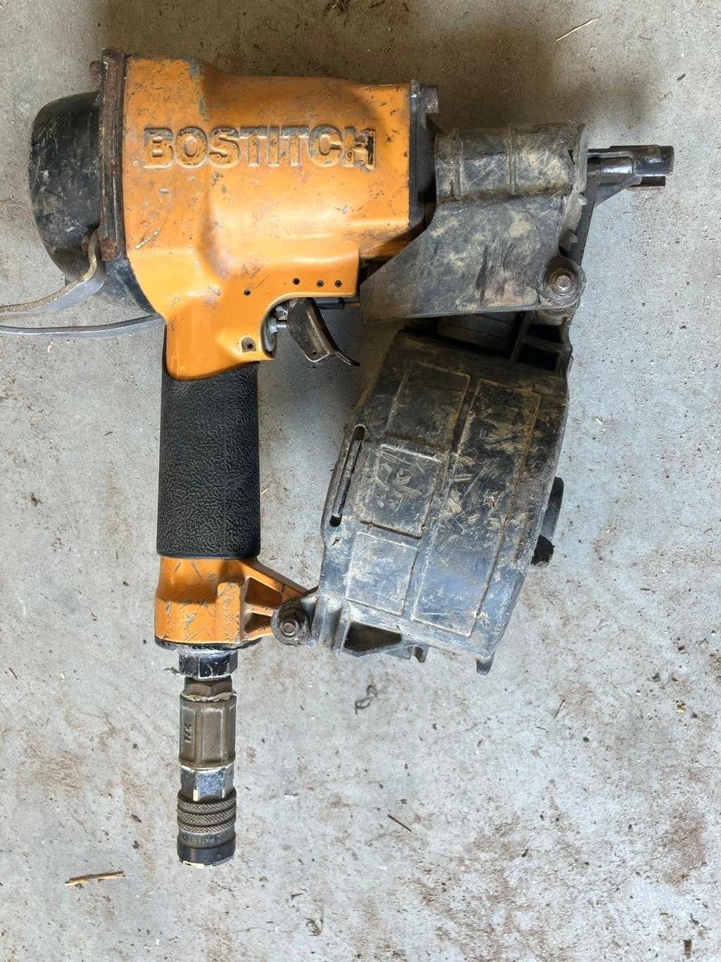 Rolspijkermachine bostitch N58C-1 professioneel, Doe-het-zelf en Verbouw, Ophalen