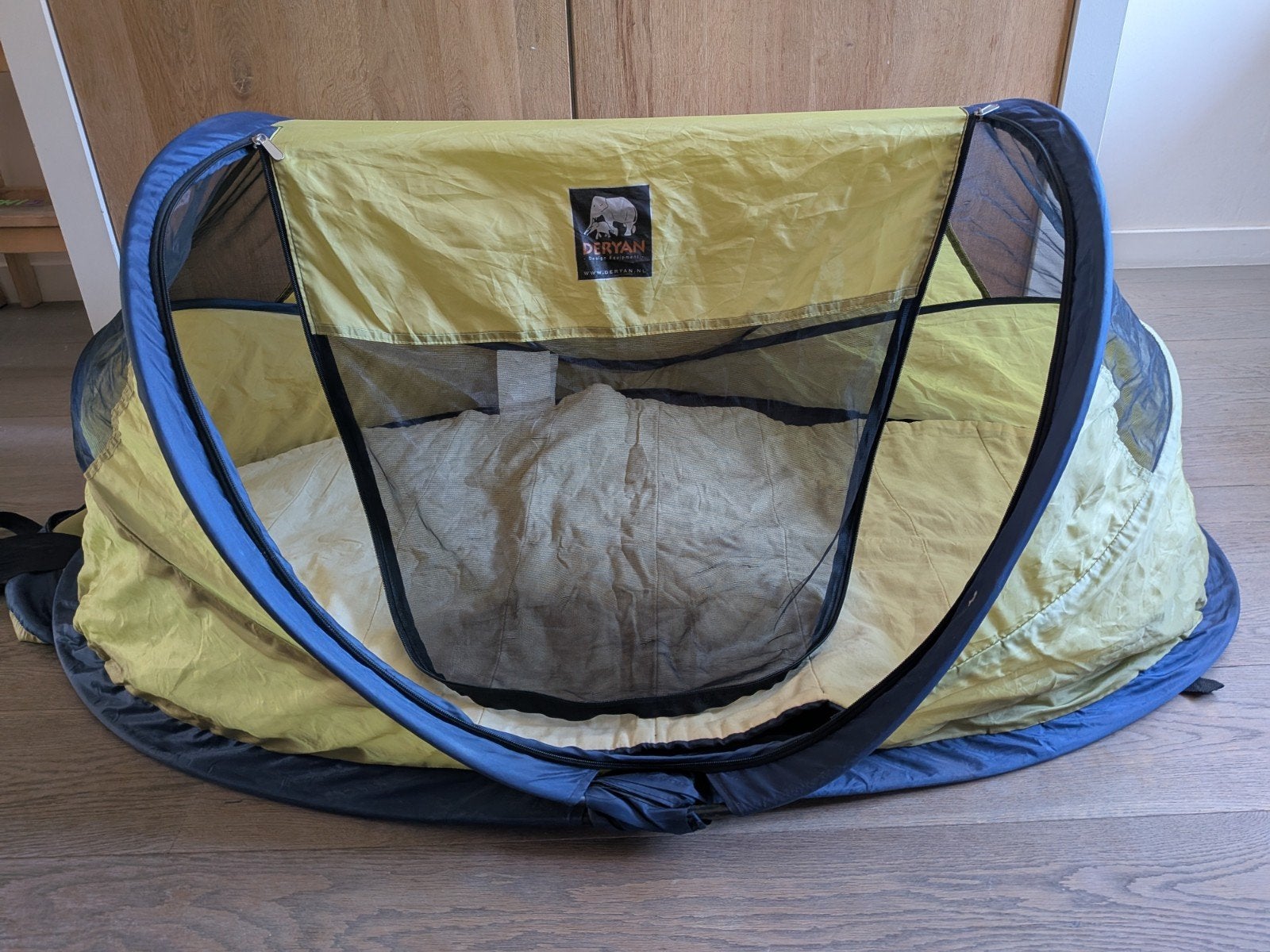 Deryan Reisbedje/Tentje/ strandtentje baby/peuter, Ophalen, Gebruikt