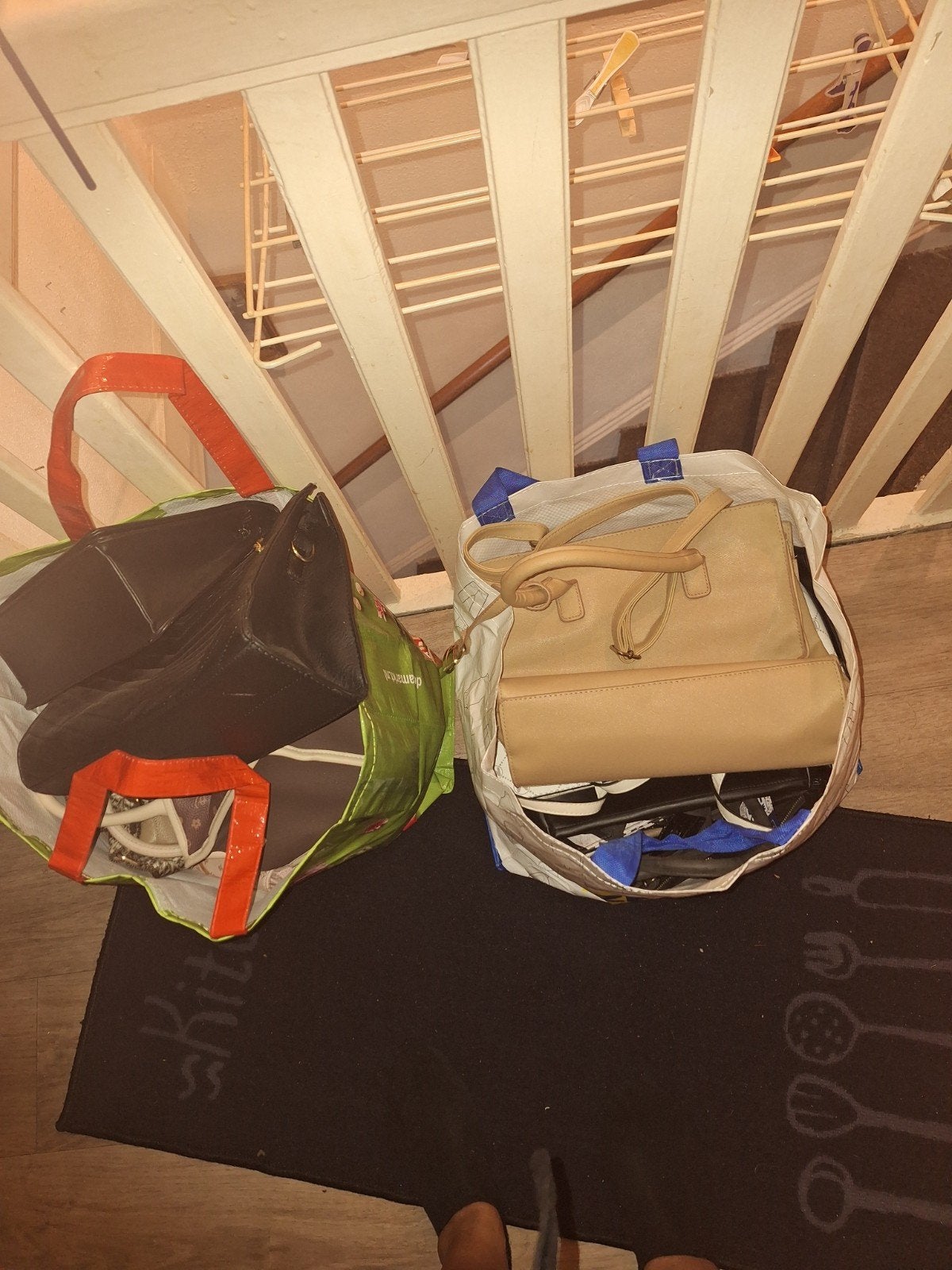 2 Big Shoppers vol met Dames Tassen - ZGAN/Nieuw, Ophalen, Zo goed als nieuw, Zwart, Handtas