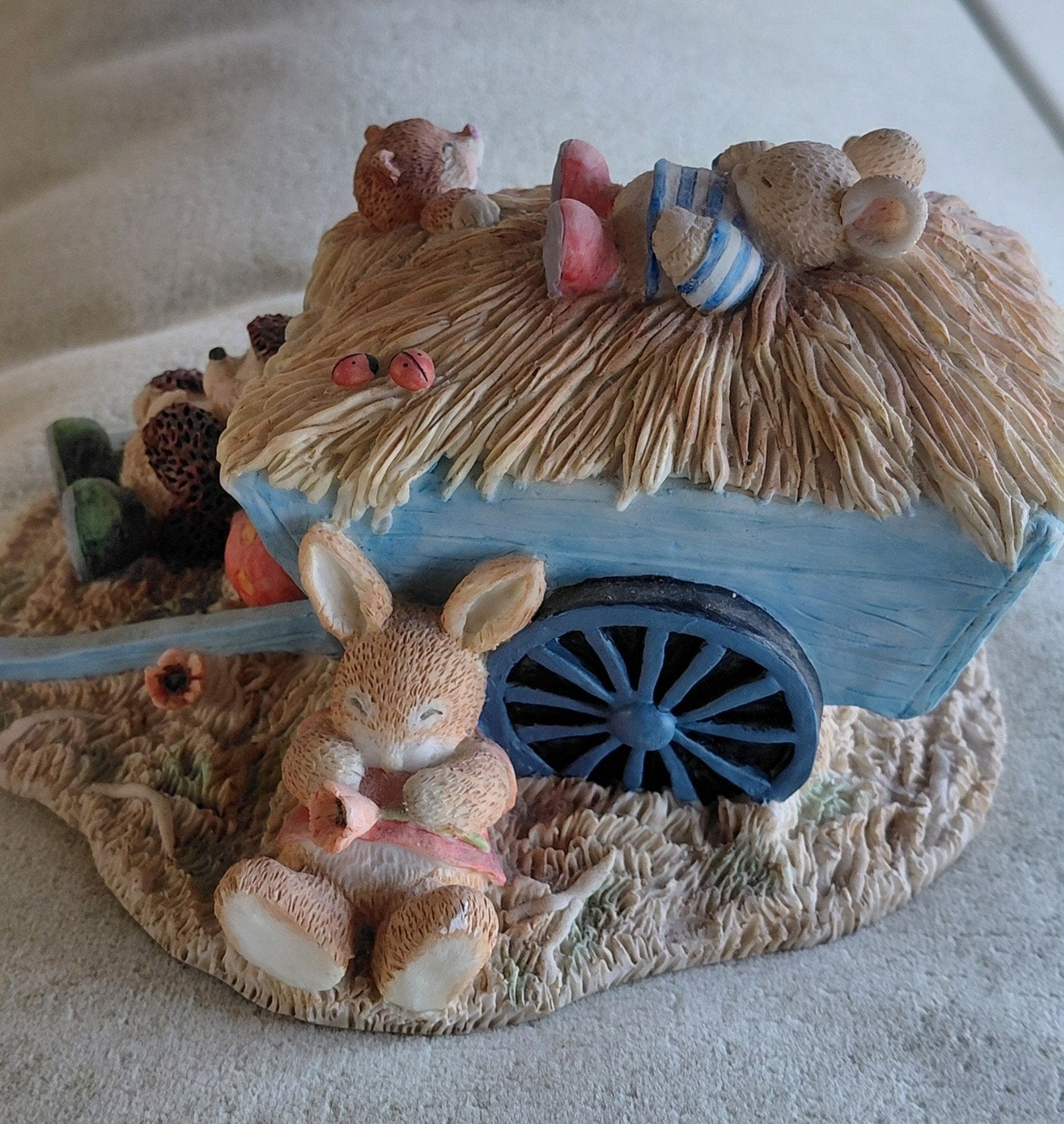 Schattige decoratie met egels, muizen en konijn, Verzamelen, Ophalen, Zo goed als nieuw, Dier