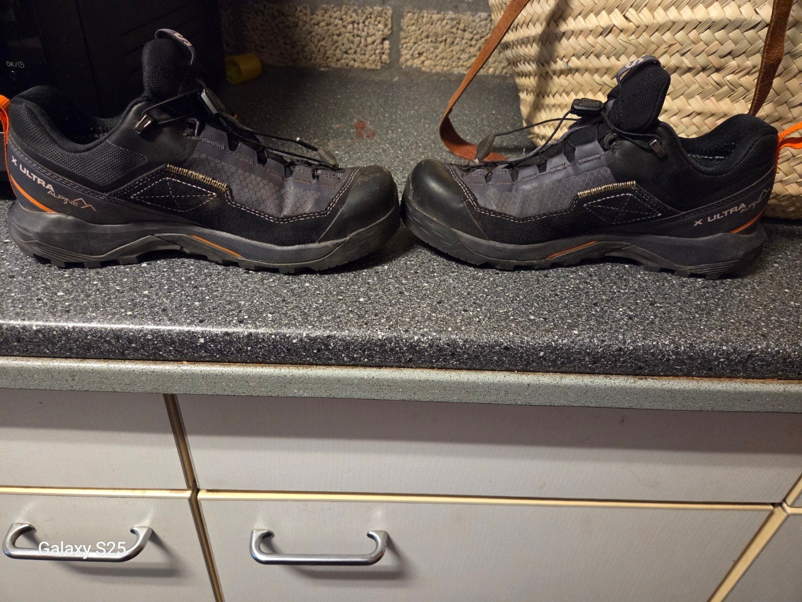 Salomon X Ultra wandelschoenen - Maat 37 1/2, Ophalen of Verzenden, Zo goed als nieuw, Schoenen