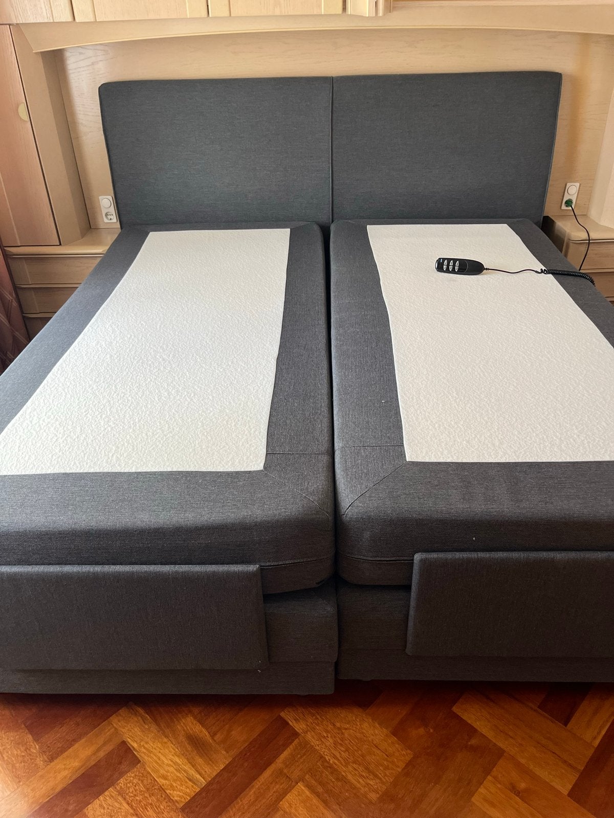 Elektrisch verstelbaar 2-persoonsbed met aparte matrassen, Ophalen, Tweepersoons, 180 cm, 200 cm