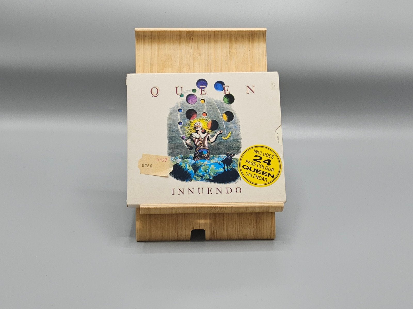 Queen - Innuendo CD met kalender (1991), Rock, Gebruikt, Ophalen of Verzenden, Inclusief doosje