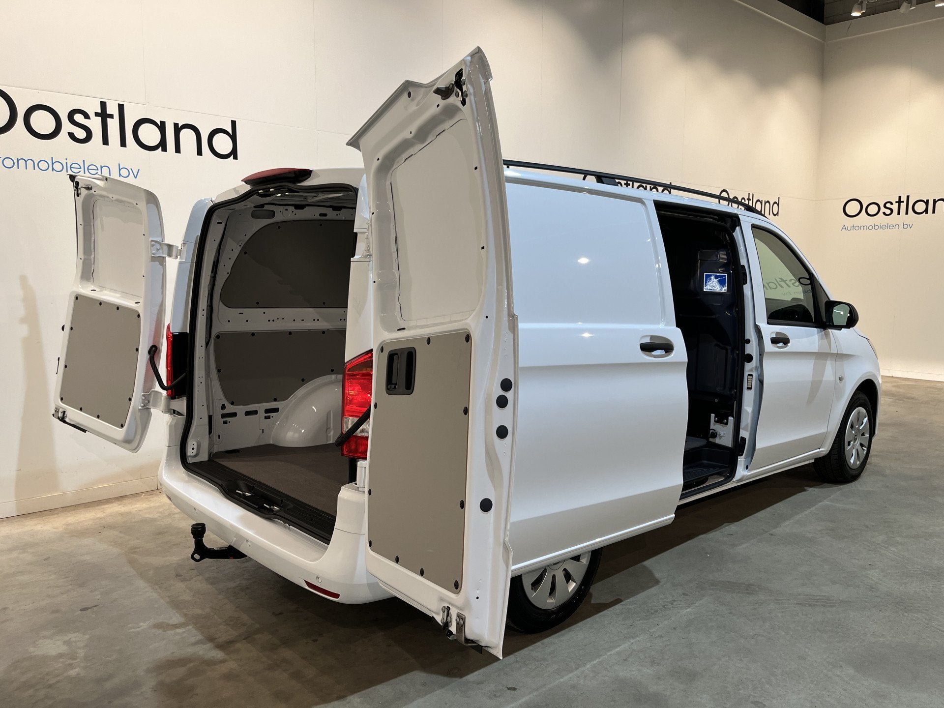 Mercedes-Benz Vito 116 CDI Lang RWD Automaat / Euro 6 / Airc, Auto's, Automaat, Gebruikt, 4 cilinders, Met garantie (alle)