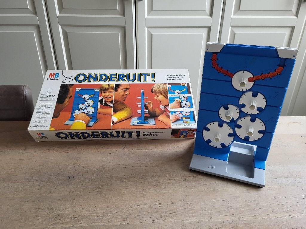 spel Onderuit vintage!, Hobby en Vrije tijd, Gezelschapsspellen | Bordspellen, Een of twee spelers, Ophalen of Verzenden, Gebruikt