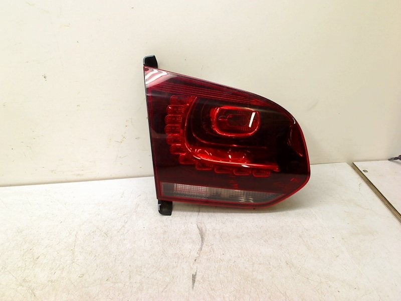Achterlicht Links Achterklep cabriolet led Golf 2012, Gebruikt, Volkswagen, Volkswagen AG, Kundenbetreuung@volkswagen.de