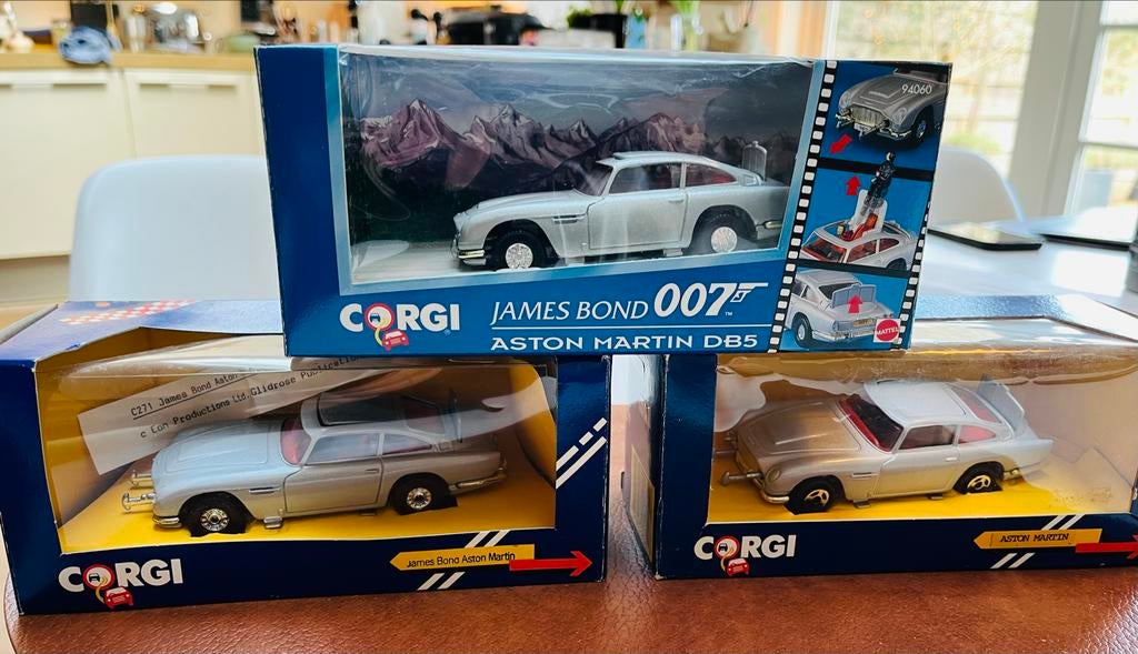 Corgi 271 James Bond Aston Martin DB5 Modelauto's (3 stuks), Ophalen of Verzenden, Nieuw, Auto, Corgi