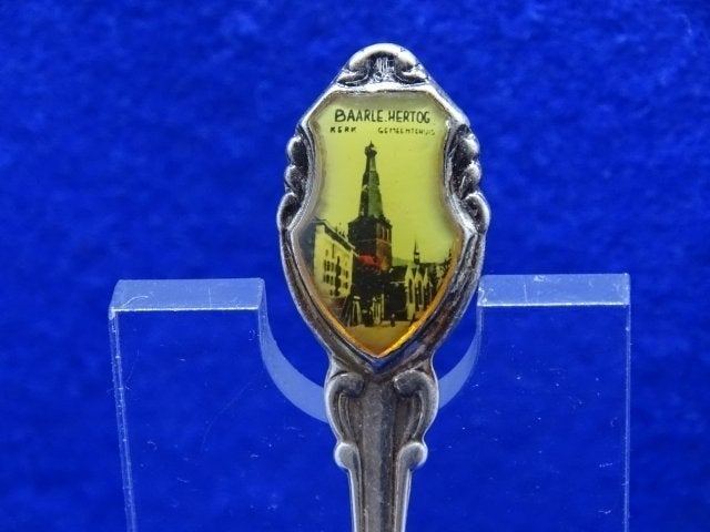 Lepeltje: Baarle-Hertog Kerk, Verzenden