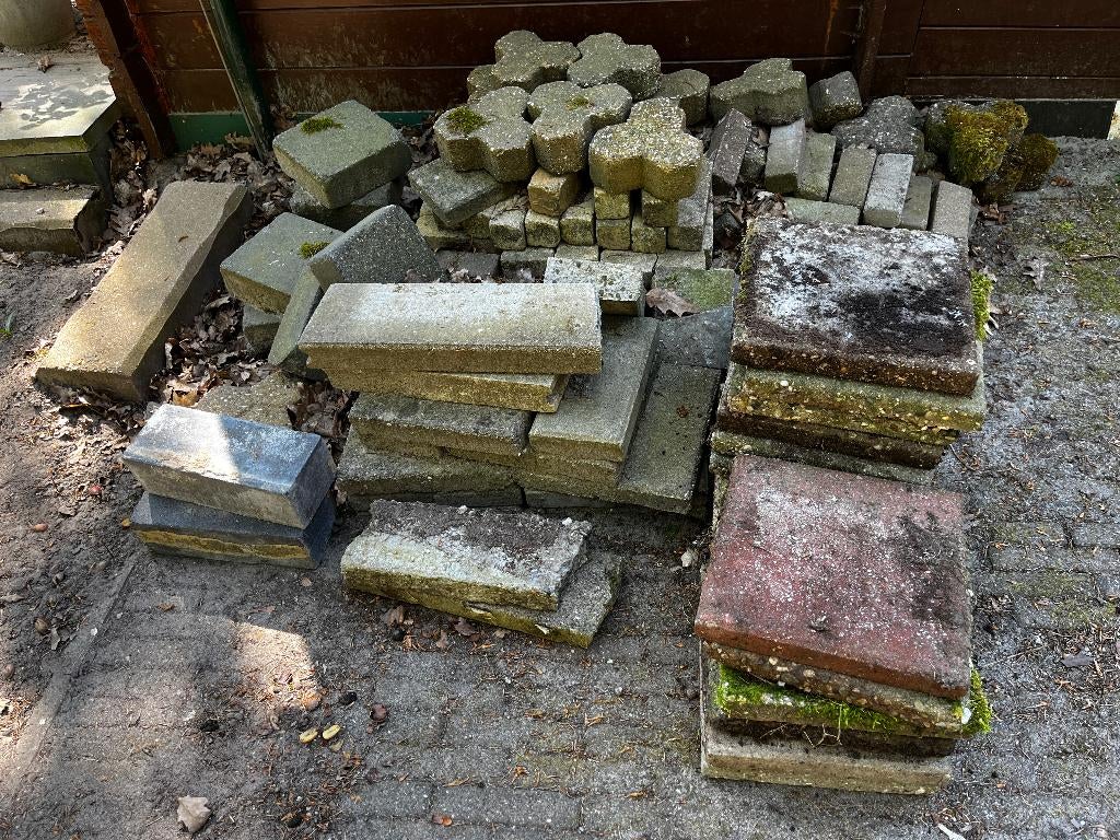 gratis diverse stenen, bakstenen, sierstenen, Tuin en Terras, Tegels en Klinkers, Ophalen, Gebruikt, Beton, Klinkers
