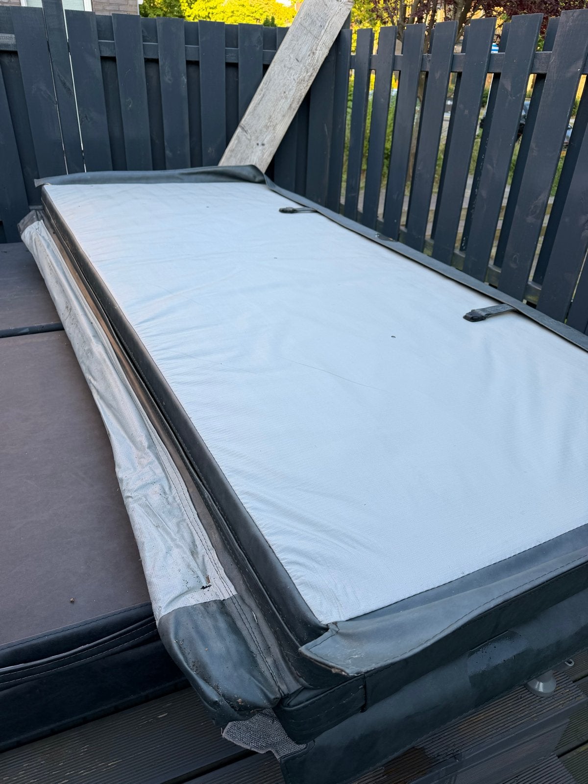 Beachcomber Jacuzzi afdekkap, Ophalen, Gebruikt, Afdekzeil, Vast
