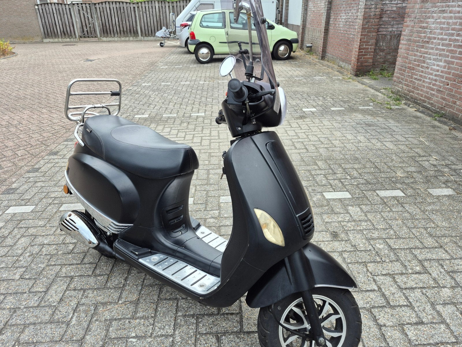 turbho scooter, Ophalen, Zo goed als nieuw, Benzine, Overige merken