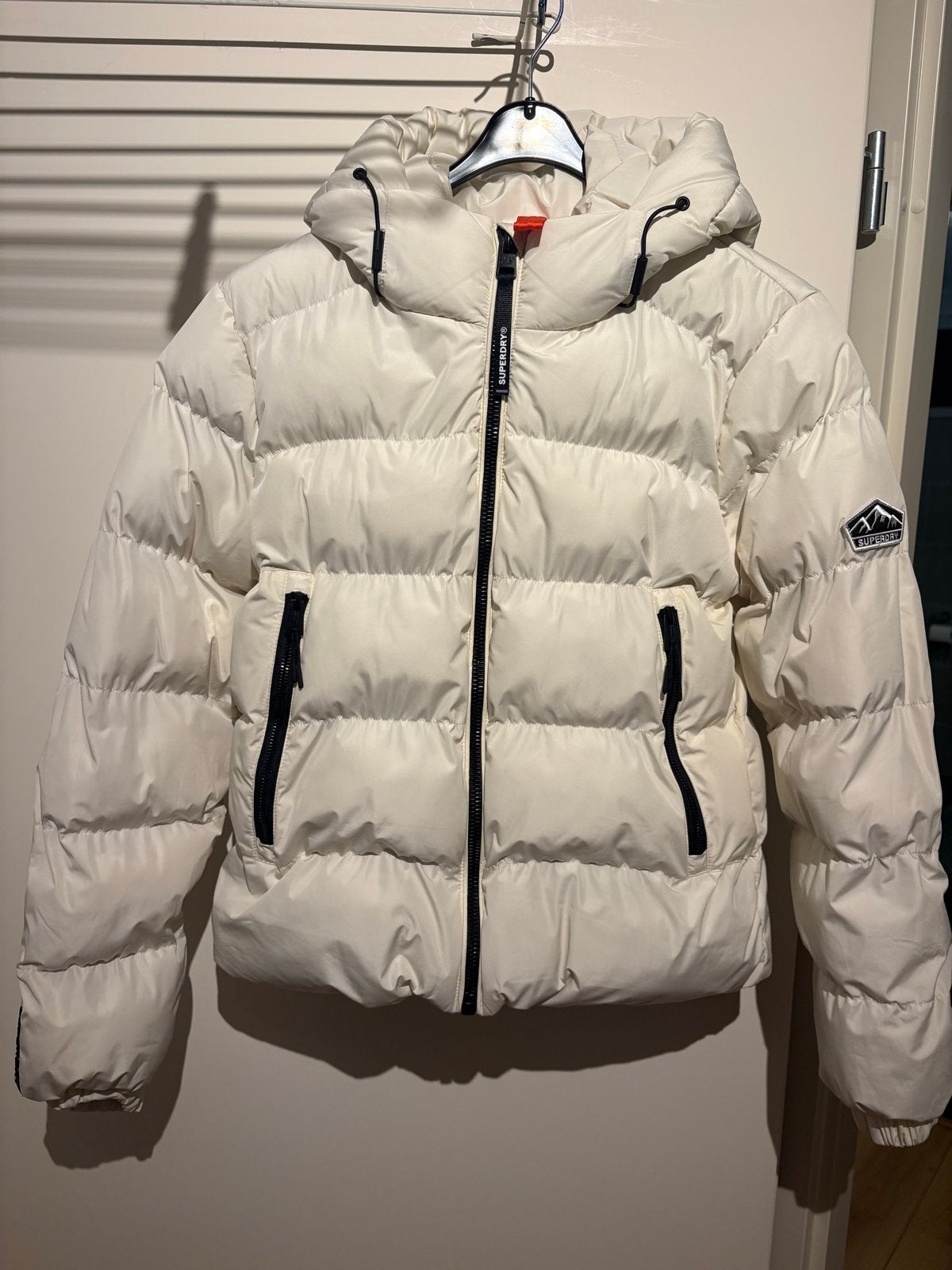 Superdry Sports Puffer Series Jas - Maat 36 (S), Ophalen of Verzenden, Zo goed als nieuw, Maat 36 (S), Wit