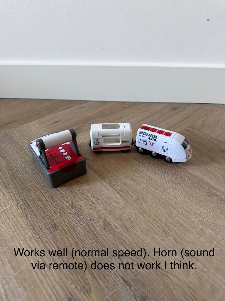 Heel goed wit Brio elektrische trein 33510 set remote train, Ophalen of Verzenden, Zo goed als nieuw