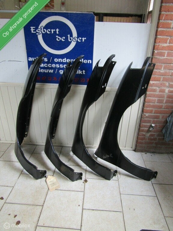 4x  rechter voorscherm spatbord Opel Vectra A bj '89 t/m '94, Gebruikt, Opel, Ophalen of Verzenden, Opel
