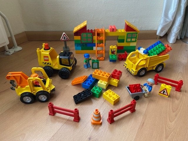 Duplo, bouwplaats: kraanwagen kiepwagen auto bouwvakker huis, Ophalen of Verzenden, Gebruikt, Duplo