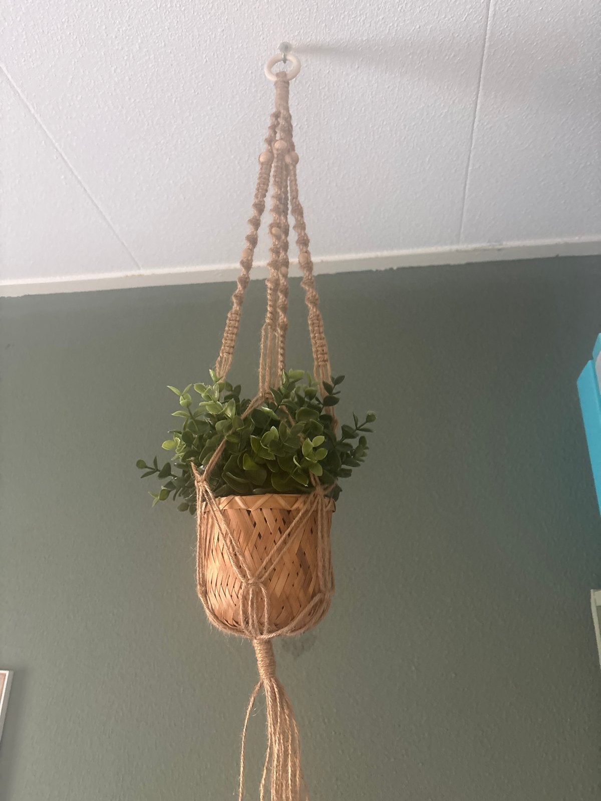 Macramé plantenhanger jute met houten kralen, Boho, Nieuw, Ophalen of Verzenden, Natuurlijk materiaal