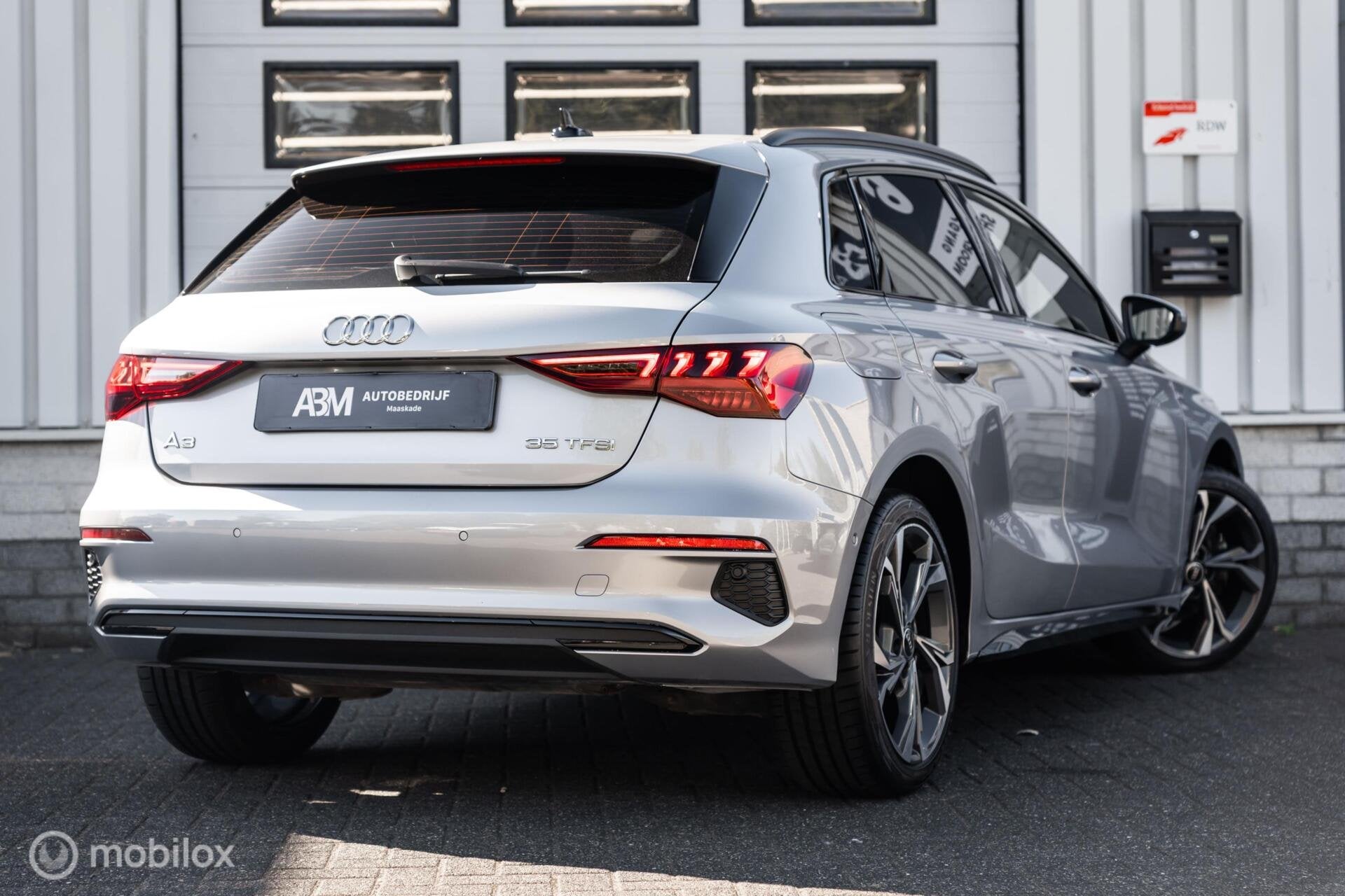 Audi A3 Sportback 35 TFSI S-Line Matrix Night pakket, Auto's, Voorwielaandrijving, 4 cilinders, 150 pk, Bedrijf