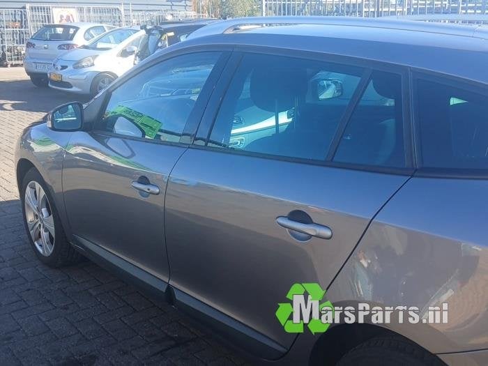 Portier 4Deurs links-achter van een Renault Megane, Gebruikt, -, -, Ophalen of Verzenden