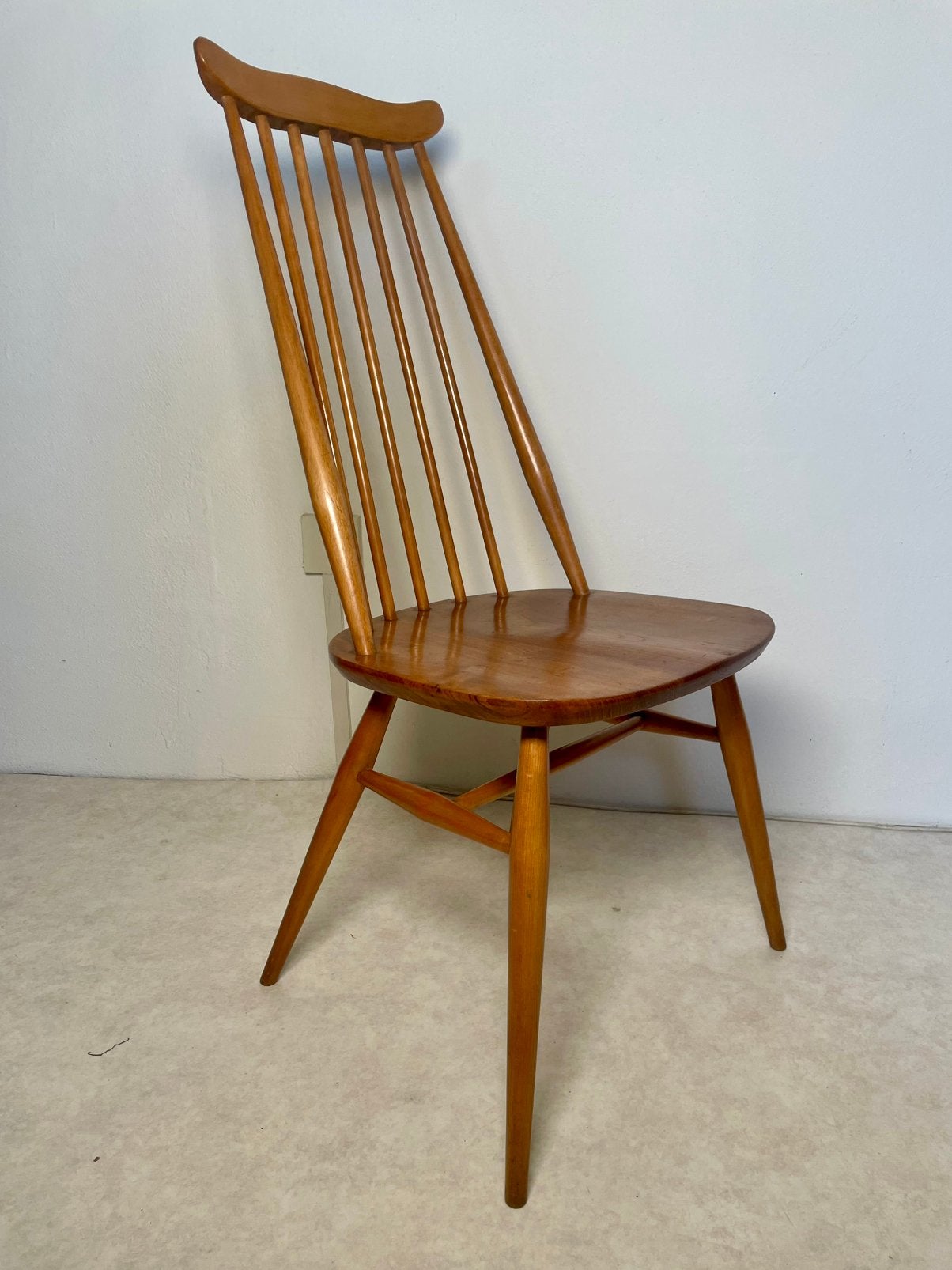 Ercol mustache Spijlenstoel, Ophalen, Zo goed als nieuw, Eén