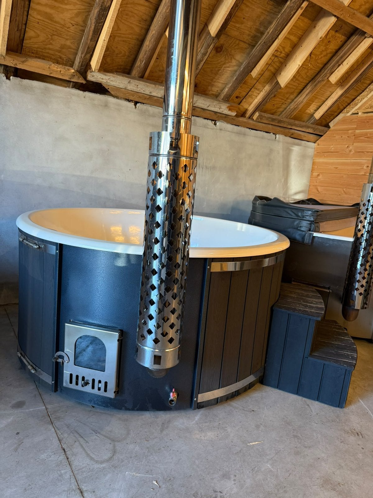Hottub composiet (ledverlichting,bubbels,jets), Ophalen of Verzenden, Zo goed als nieuw