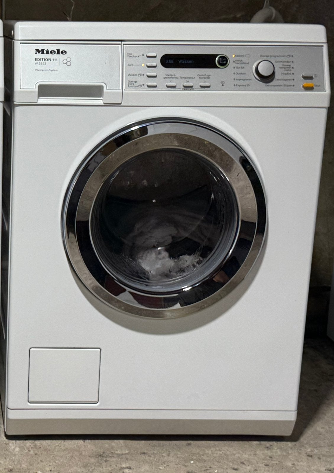 Miele W5893WPS 8 kilo 1600 toeren, Ophalen, 6 tot 8 kg, Minder dan 85 cm, 1600 toeren of meer