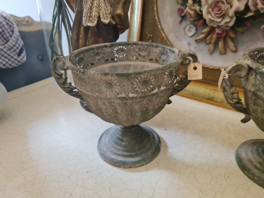 Sierlijke metalen bloempotten p/st 19,95, Tuin en Terras, Bloempotten, Heikant 21 Kaatsheuvel, Nieuw, Ophalen of Verzenden, Metaal