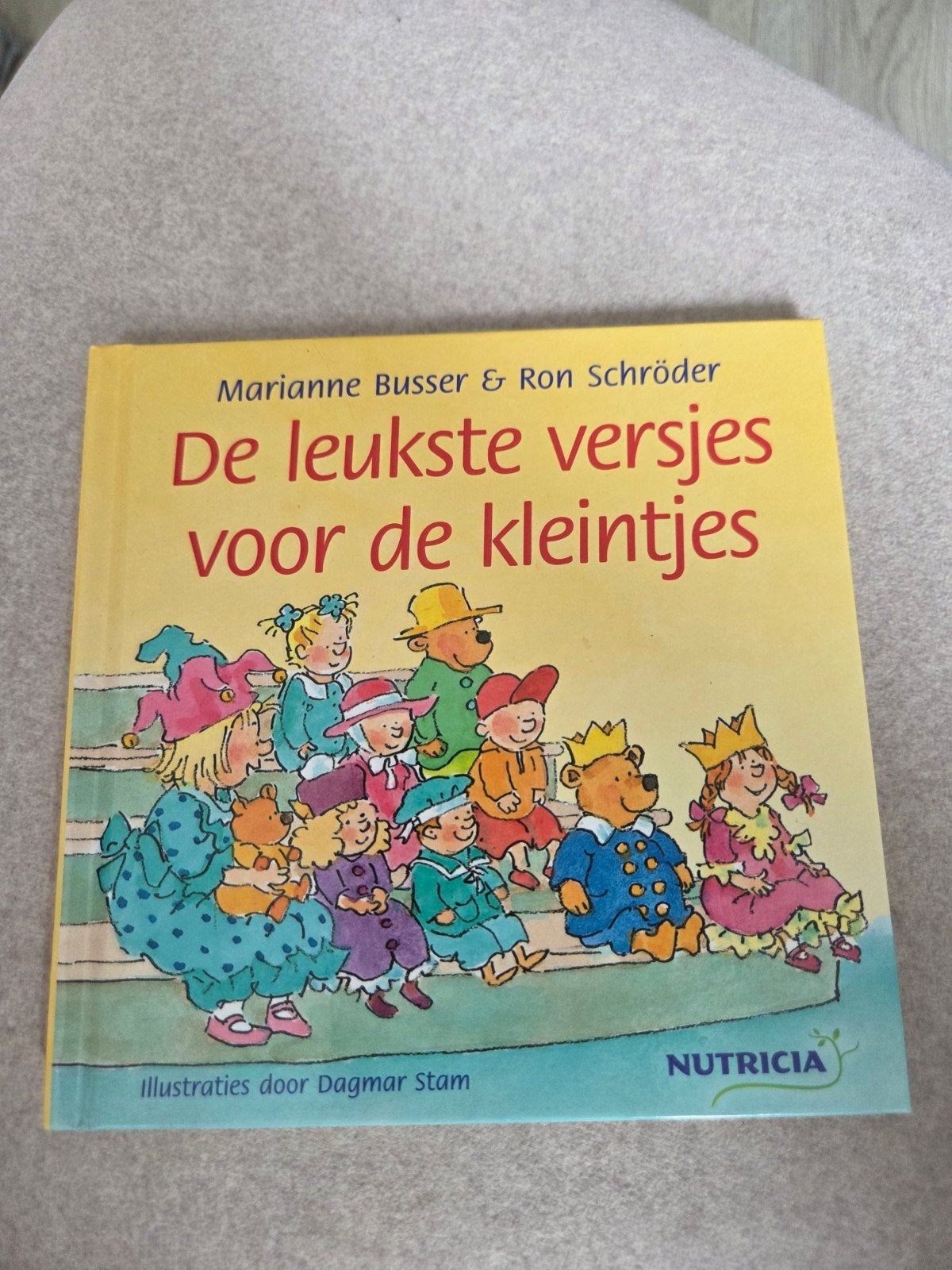 De leukste versjes voor de kleintjes - Marianne Busser, Boeken, Ophalen of Verzenden, Gelezen, Marianne Busser & Ron Schröder