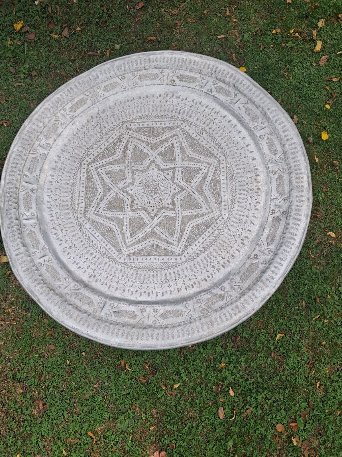 Marokaanse dienbladtafel met smeedijzeren onderstel, Ophalen, Gebruikt, 50 tot 100 cm, Rond