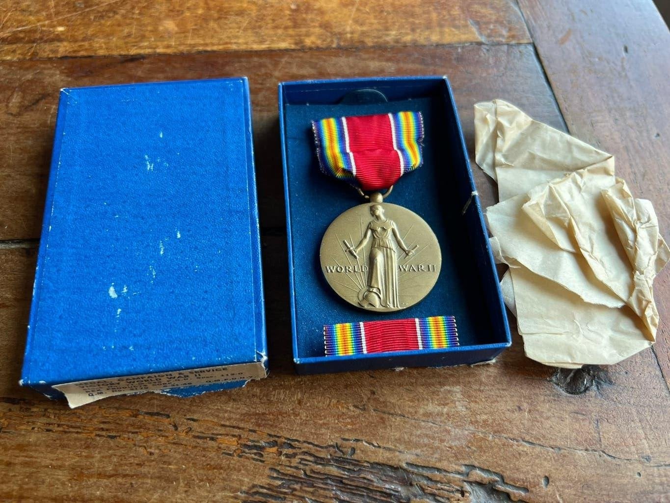 WO2 Amerikaans Victory medal medaille met ribbon bar baton, Amerika, Verzenden, Lintje, Medaille of Wings