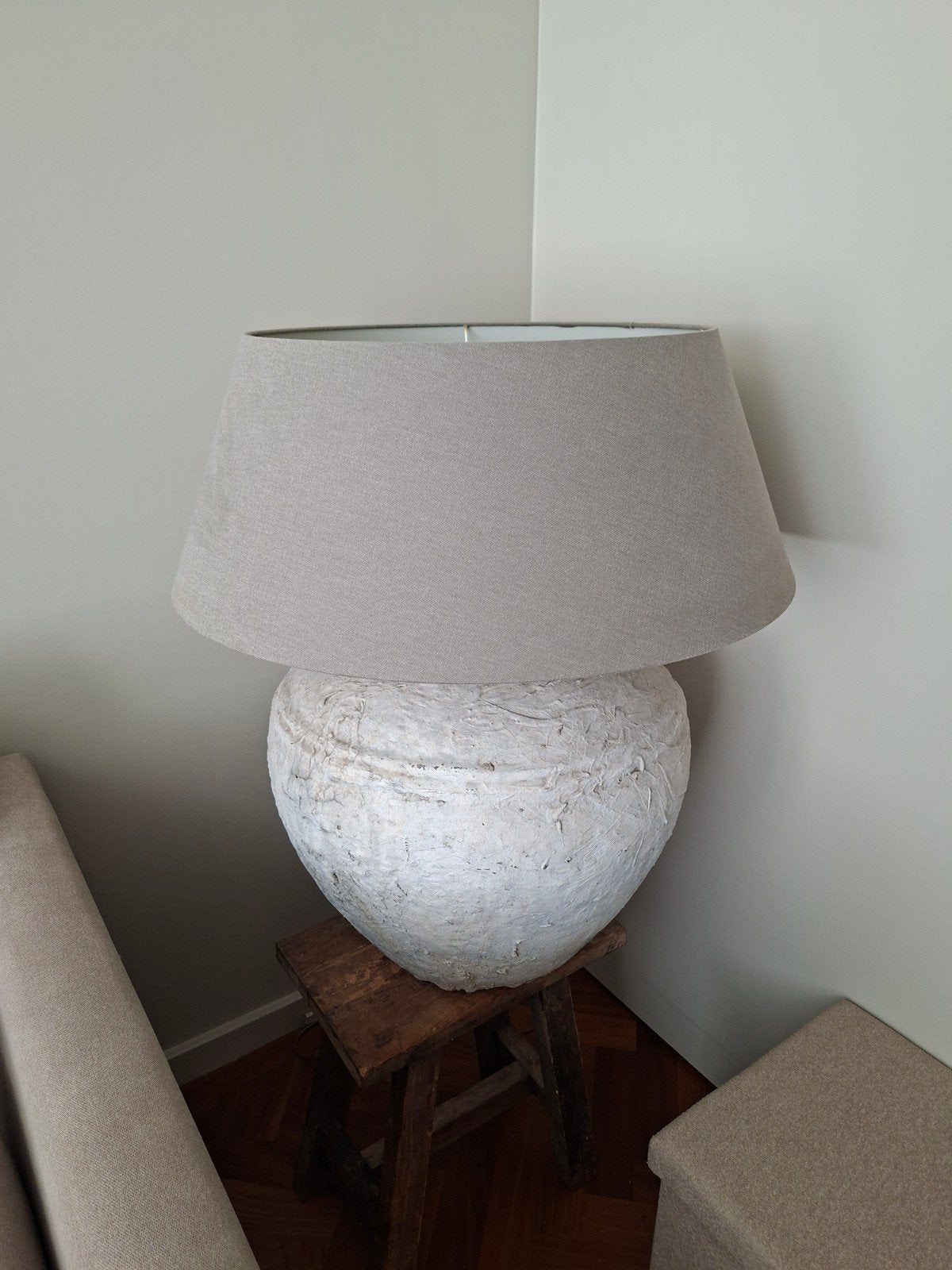 Grote kruiklamp, Ophalen, Grijs