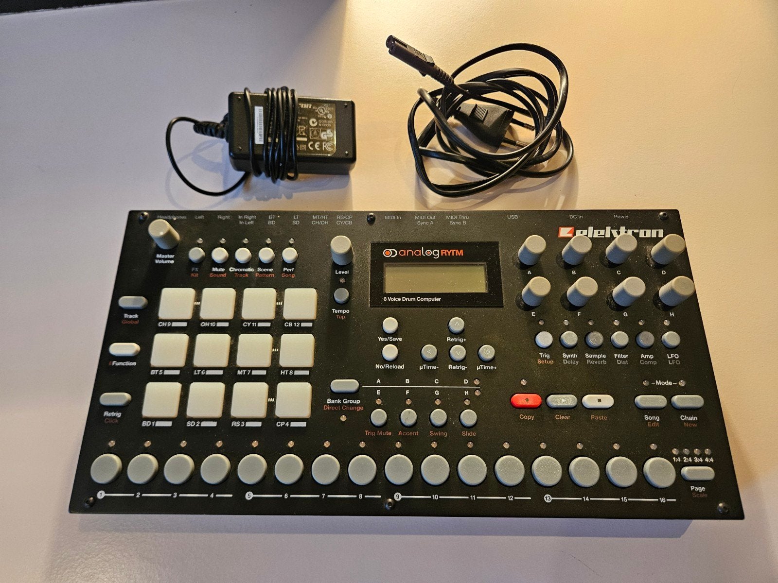Te koop elektron analog rytm mk1, Muziek en Instrumenten, Drumcomputers, Ophalen of Verzenden, Zo goed als nieuw, Overige merken