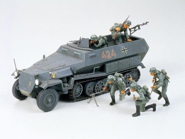 Tamiya	35020	German Hanomag Sd.Kfz.251/1 	1/35	VINTAGE, Tank, Verzenden, 1:32 tot 1:50, Nieuw