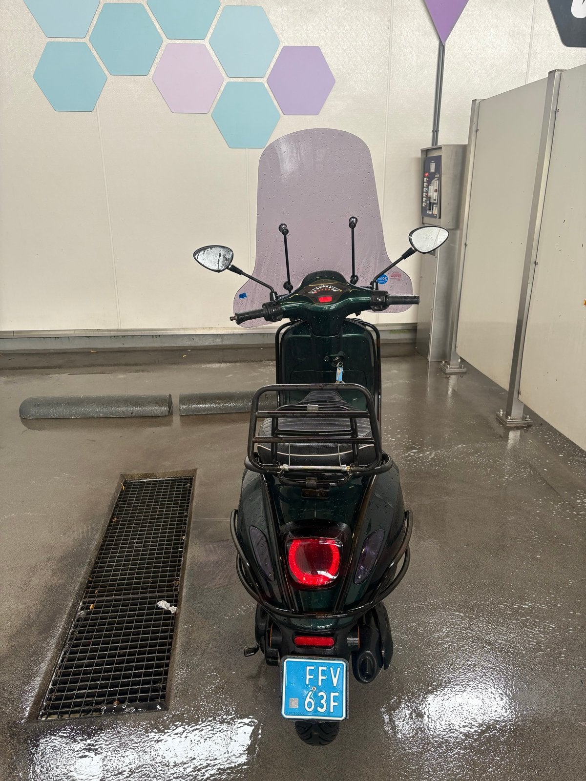 Vespa LXV 25km/u - Donkergroen - Goed onderhouden, Ophalen, Gebruikt, Vespa LXV, Benzine