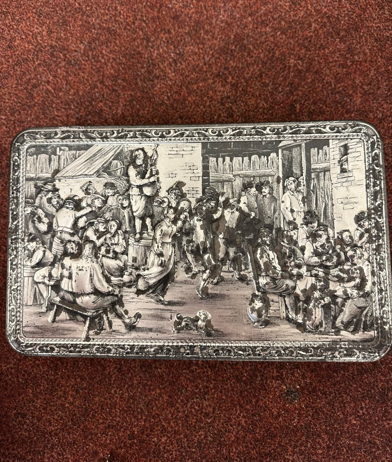 Vintage koekblik met reliëfdecoratie, David Teniers de Jonge, Ophalen of Verzenden