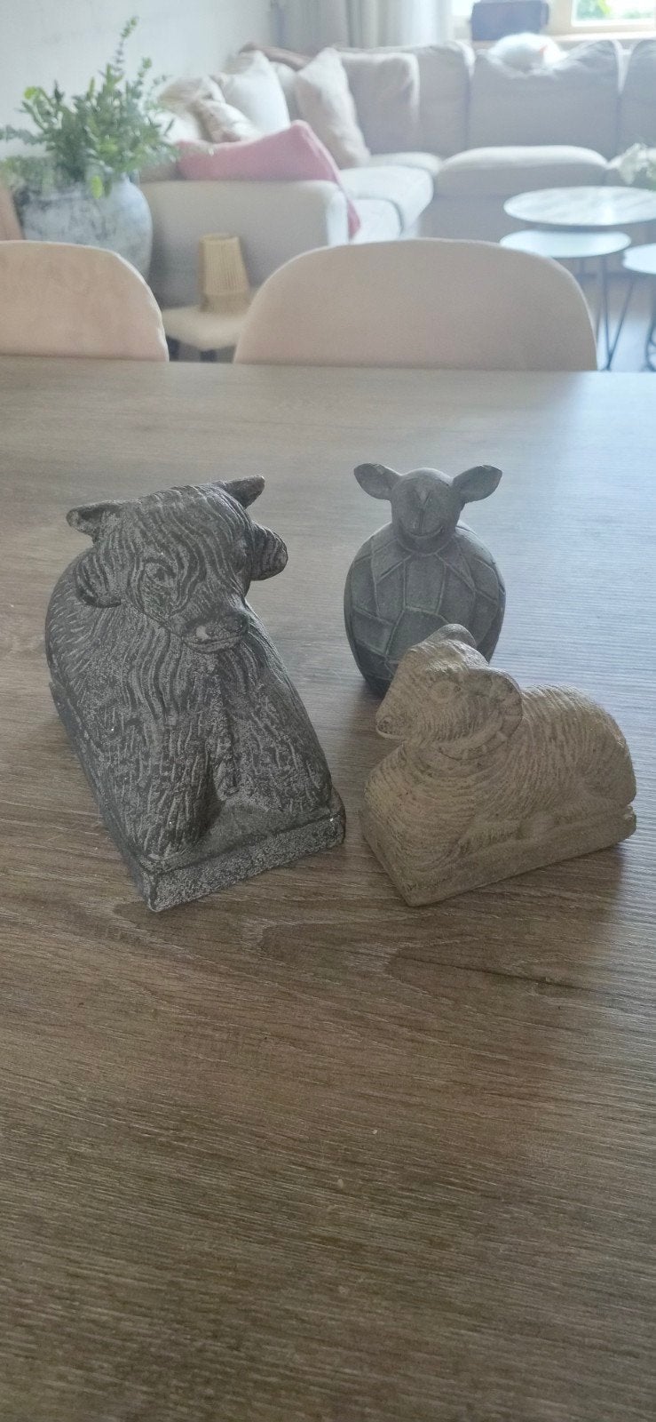 Decoratieve beeldjes: Schotse Hooglander, schaap,schildpad, Ophalen of Verzenden, Grijs, Steen/keramiek, Landelijk