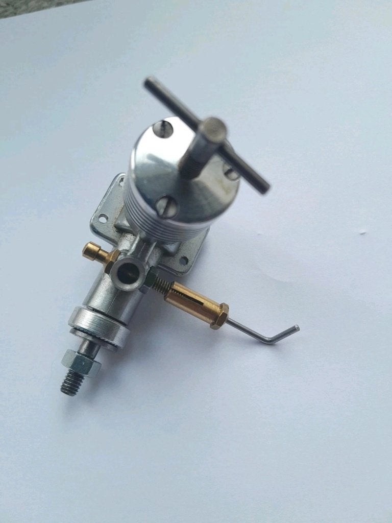 PAW 100 1 cc diesel engine, Ophalen of Verzenden, Zo goed als nieuw, Groter dan 1:32